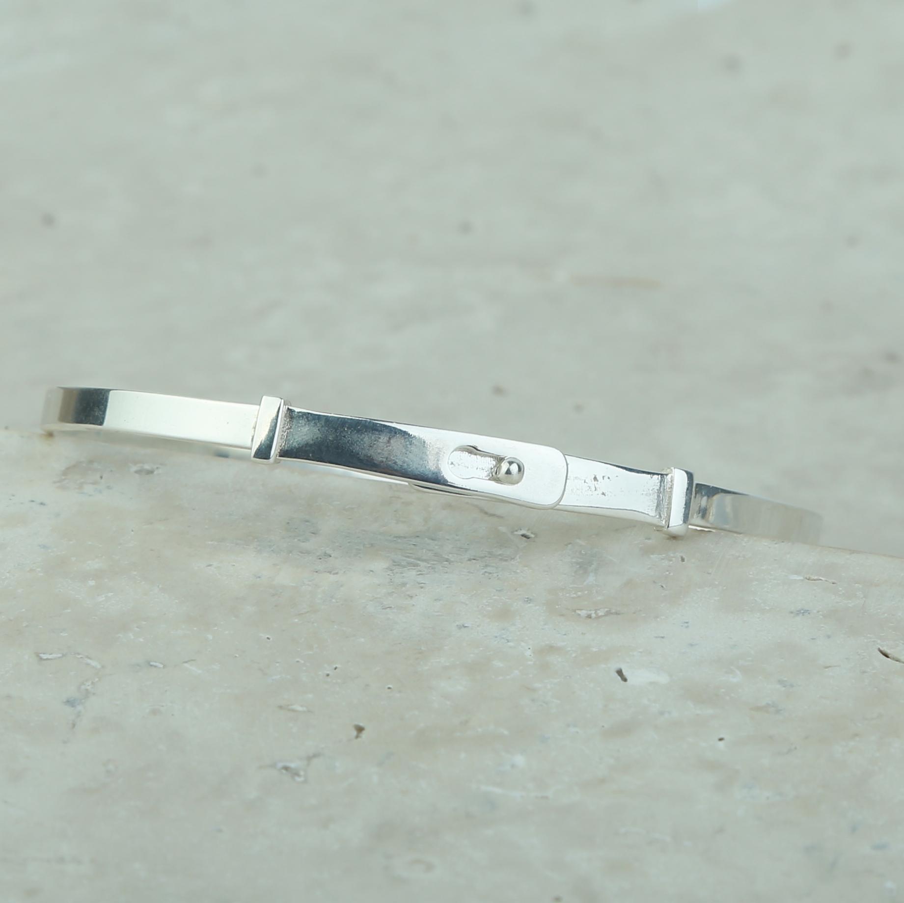 925%20Ayar%20Gümüş%20Minimalist%20Lades%20Kelepçe